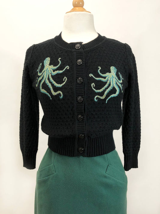 The Waltz Of The Octopus Plus size Cropped Cardigan